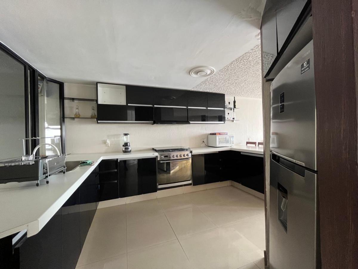 Beautiful Private House In The Downtown With 3 Floors Vila Tepatitlán de Morelos Exterior foto