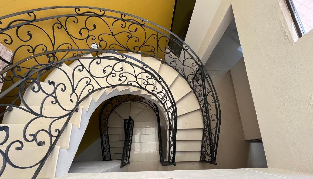 Beautiful Private House In The Downtown With 3 Floors Vila Tepatitlán de Morelos Exterior foto