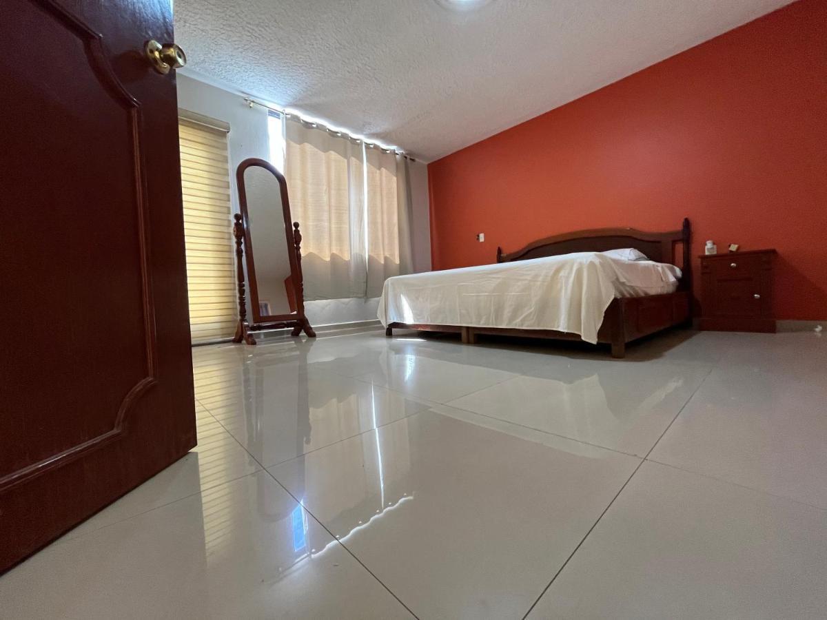 Beautiful Private House In The Downtown With 3 Floors Vila Tepatitlán de Morelos Exterior foto