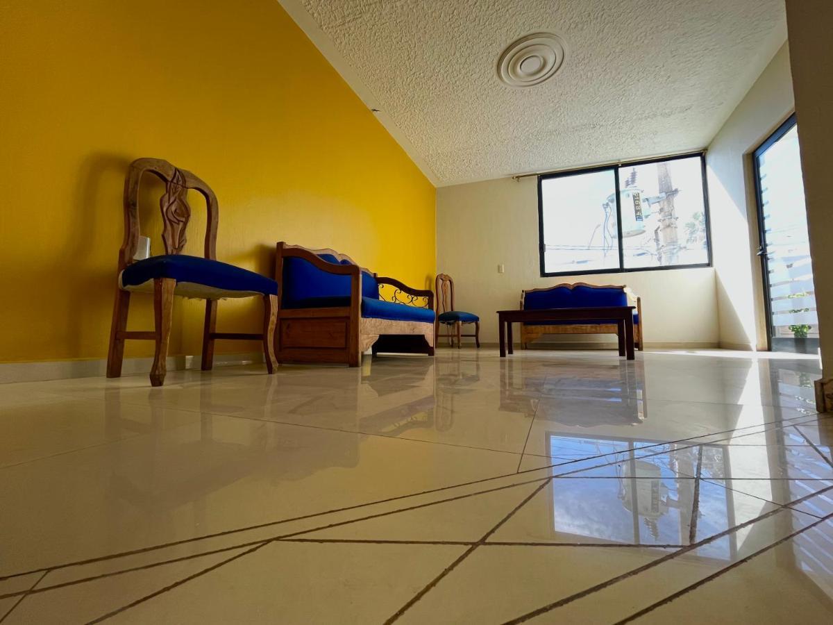Beautiful Private House In The Downtown With 3 Floors Vila Tepatitlán de Morelos Exterior foto
